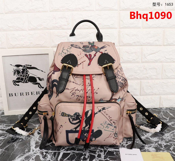 BURBERRY巴寶莉 軍旅背包 品牌典藏的軍風包款 塗鴉Vitage時尚雙肩包 1653  Bhq1090