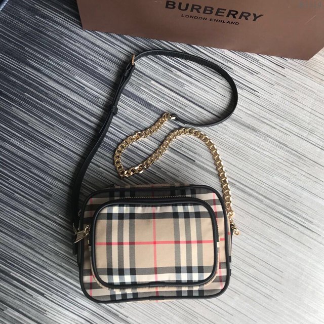 Burberry專櫃新款包包 巴寶莉Vintage復古格紋棉相機包斜挎包  db1114