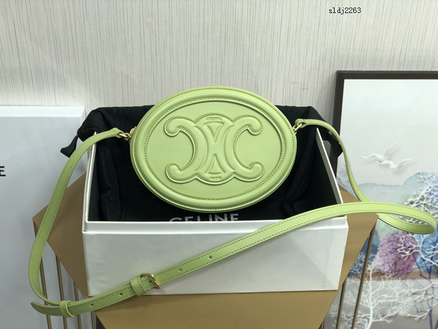 Celine專櫃2022新款經典凱旋門Logo大月餅包斜挎女包 賽琳OVAL CUIR TRIOMPHE大光滑牛皮革橢圓形手袋 sldj2263