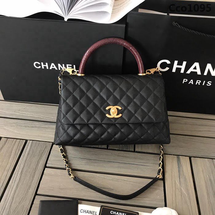 CHANEL香奈兒 独家背景实拍 蜥蜴手柄 Chanel cocohandle 專櫃对版货 小球纹原厂牛皮 時尚百搭 手提肩背斜挎包  Cco1095