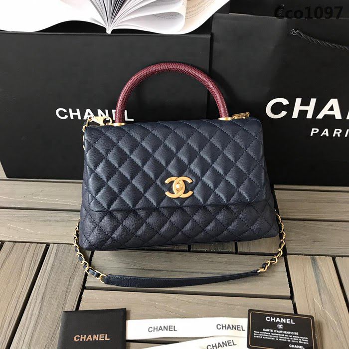 CHANEL香奈兒 独家背景实拍 蜥蜴手柄 Chanel cocohandle 專櫃对版货 小球纹原厂牛皮 時尚百搭 手提肩背斜挎包  Cco1097