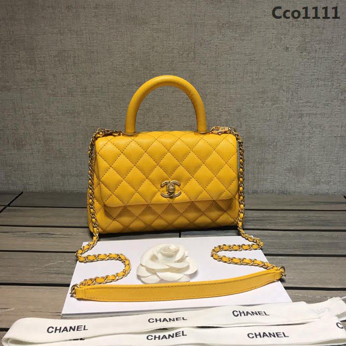 CHANEL香奈兒 独家背景实拍 球纹手柄 Chanel cocohandle 專櫃对版货 小球纹原厂牛皮 時尚百搭 手提肩背斜挎包  Cco1111