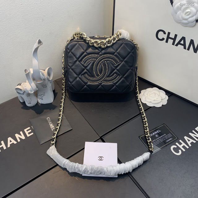 Chanel女包 AS1513 Chanel2020年新款包 鉚釘香香Logo Chanel鏈條單肩斜挎小號包  djc3995