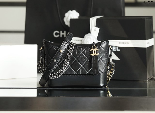 Chanel專櫃新款黑色菱格紋Gabrielle鏈條肩背女包 香奈兒小號原廠皮流浪包 djc5279