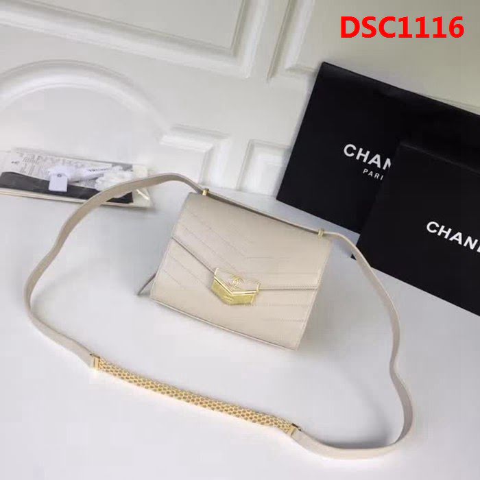 香奈兒CHANEL新品Chanel2018最新火爆款 復古設計小牛皮單肩斜跨包 DSC1116