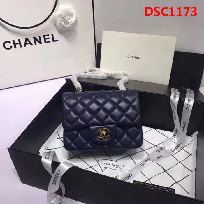 香奈兒CHANEL 升級版A1115進口小羊皮全新經典金銀鏈肩背斜挎包 DSC1173