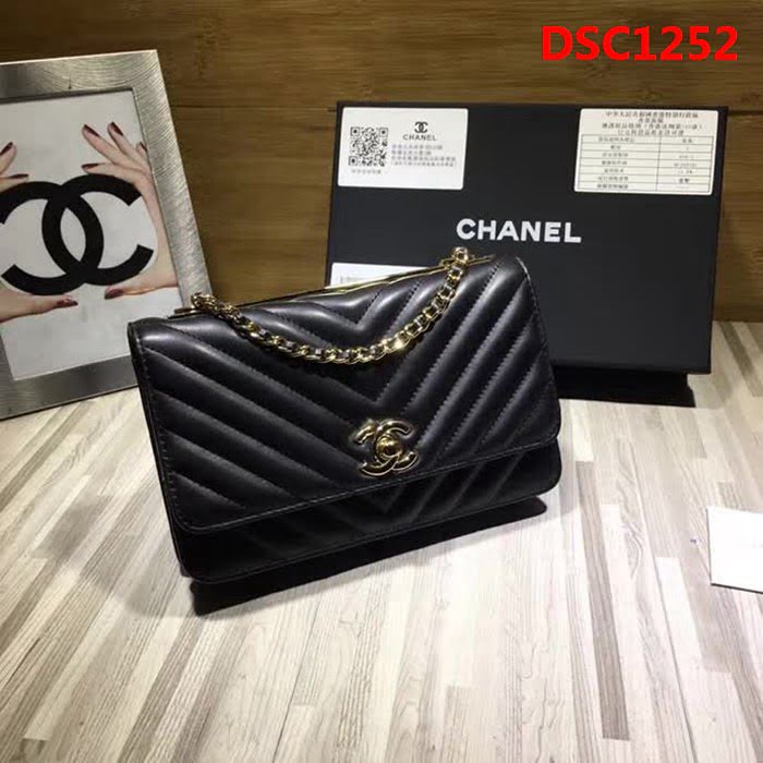 香奈兒CHANEL V982新款新顏色專櫃品質羊皮鏈條小包 DSC1252