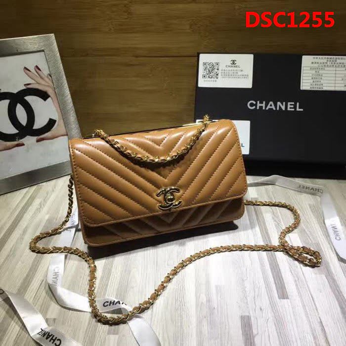 香奈兒CHANEL V982新款新顏色專櫃品質羊皮鏈條小包 DSC1255