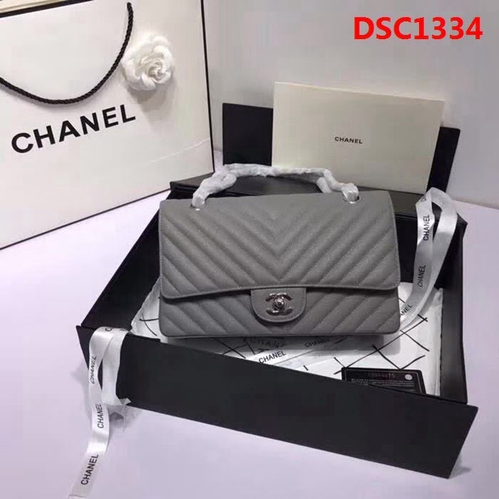 香奈兒CHANEL 升級版V線1112進口球紋皮肩背斜跨鏈條包 DSC1334