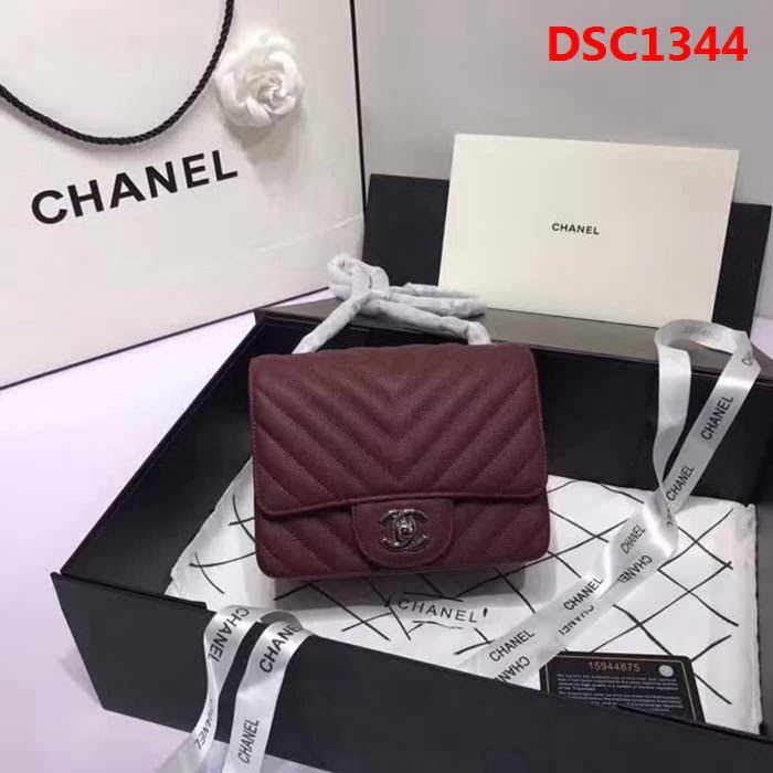 香奈兒CHANEL 升級版V線1115進口球紋皮肩背斜跨鏈條包 DSC1344