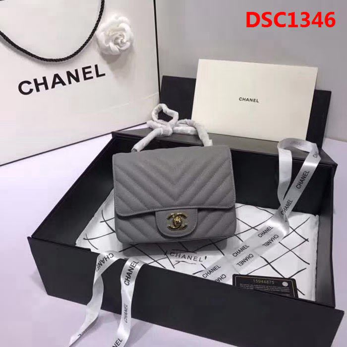 香奈兒CHANEL 升級版V線1115進口球紋皮肩背斜跨鏈條包 DSC1346