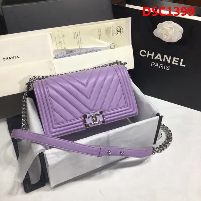 香奈兒CHANEL竭誠精品CHANEL大號67086經典最新款 單肩斜挎鏈條包 DSC1399