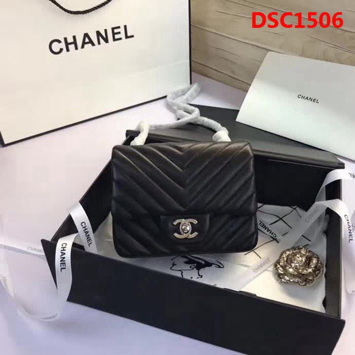 香奈兒CHANEL 升級版V線1115進口小羊皮全新經典單肩斜挎鏈條包 DSC1506