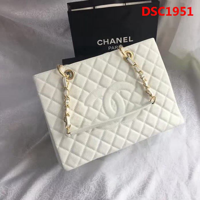 香奈兒CHANEL 50995 經典系列 魚子醬牛皮方形風格雙鏈條包 DSC1951