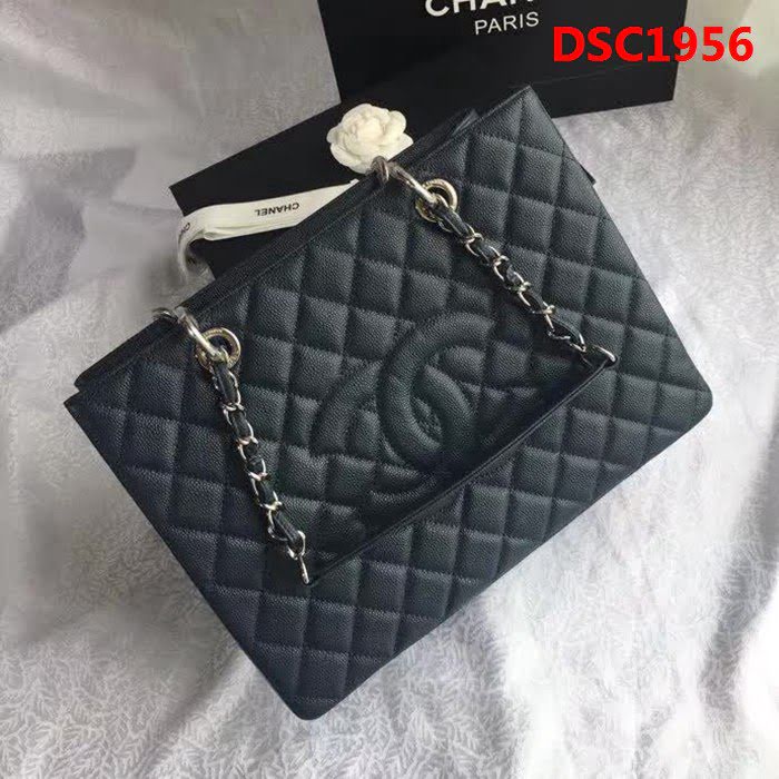 香奈兒CHANEL 50995 經典系列 魚子醬牛皮方形風格雙鏈條包 DSC1956