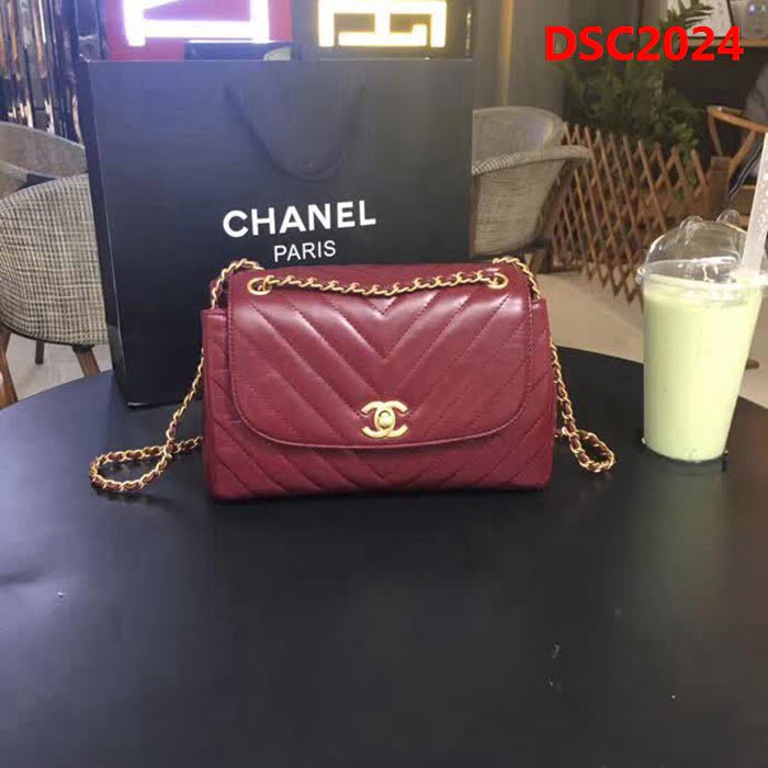 香奈兒CHANEL 57700 2018最新款爆款油臘皮鏈條包 DSC2024