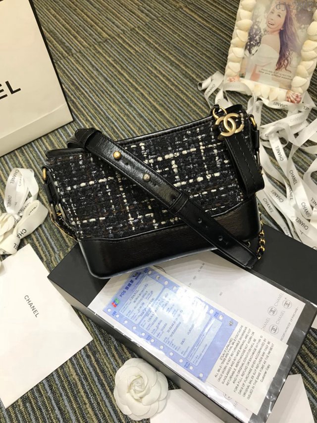 Chanel女包 91810 新款GABRIELLE呢子布小牛皮革 香奈兒小號流浪包 香奈爾肩背包  djc2682