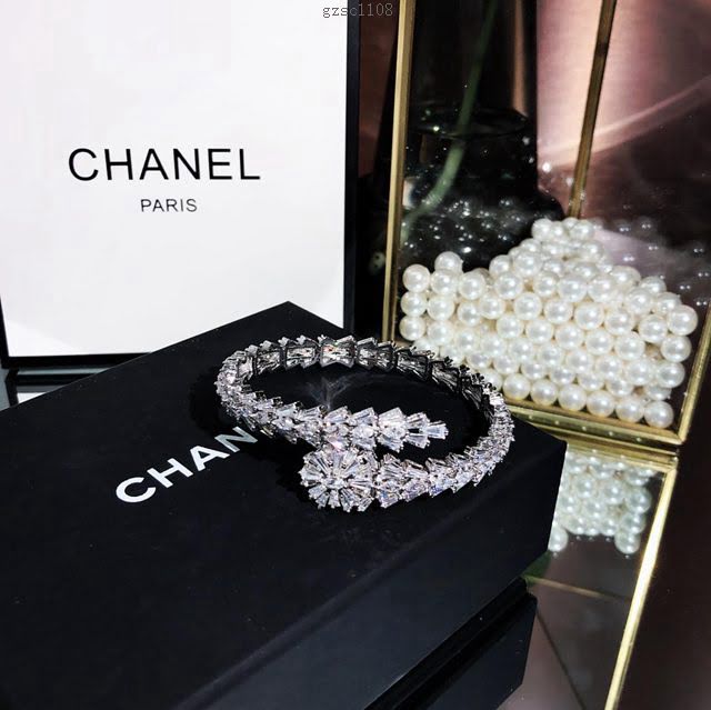 chanel手鏈 最新版 CHANEL高級奢華珠寶 梯方鑽流行手鐲 戒指套裝 鏤空雕琢  gzsc1108