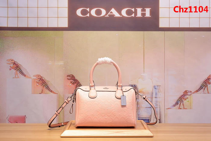 COACH蔻馳 C家新款 11920 漆皮壓花枕頭包 容量大 可單肩斜挎  Chz1104