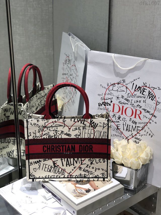 Dior女包 迪奧Book Tote七夕限定amour塗鴉小號托特包 Dior刺繡購物袋  dfk1607