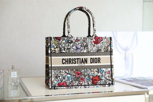 Dior女包 迪奧Book Tote芙蓉花帆布托特包 Dior刺繡購物袋  dfk1663