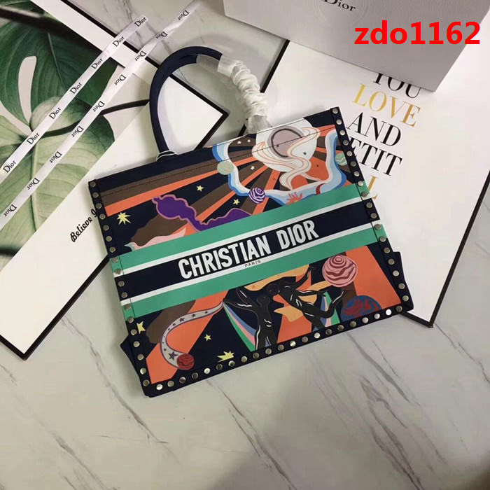 DIOR迪奧 Book Tote 絲絨小牛皮 飾以鉚釘 手提購物袋  zdo1162