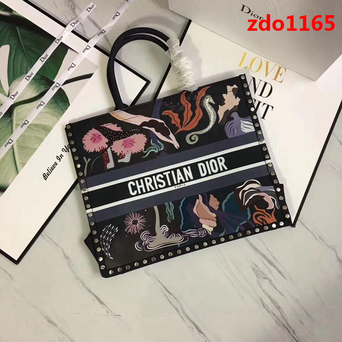 DIOR迪奧 Book Tote 絲絨小牛皮 飾以鉚釘 手提購物袋  zdo1165