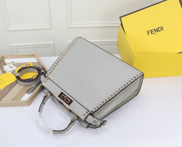 FENDI芬迪 新款來襲 單手柄 手提肩背包 大號 022  fd1338