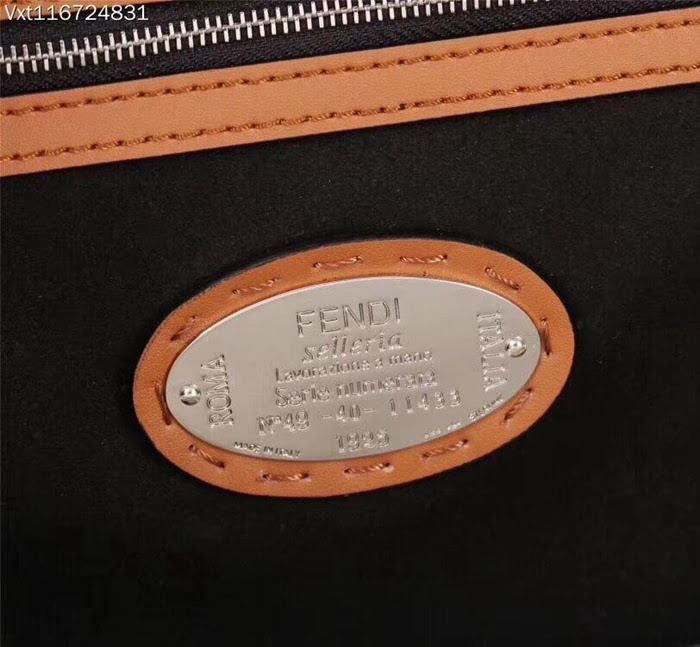 FENDI芬迪 原單 Selleria系列 走秀款 全皮手工縫製 氣質款 男士雙肩背包  fd1412