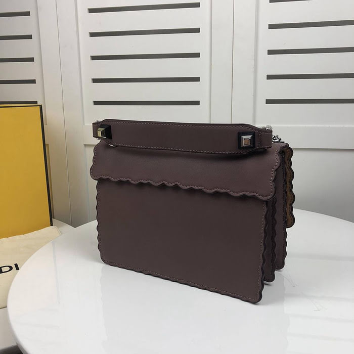FENDI芬迪 大號 Fendi 2018 秋冬新款 Kani翻蓋式手袋 可斜背亦可手提 088  fd1461