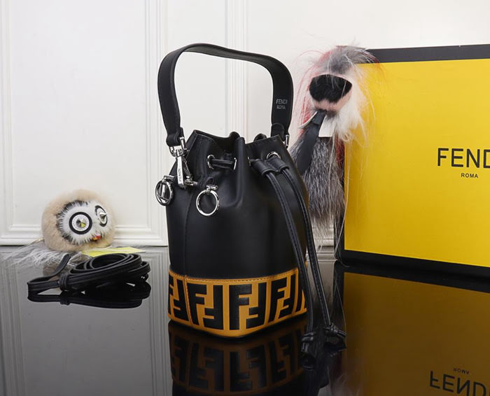 FENDI芬迪 Fendi MINI BUCKET 時尚手提肩背包 可手提 可斜挎 8850  fd1505
