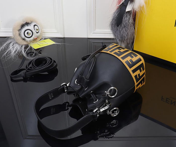 FENDI芬迪 Fendi MINI BUCKET 時尚手提肩背包 可手提 可斜挎 8850  fd1505