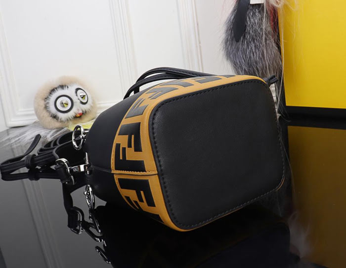 FENDI芬迪 Fendi MINI BUCKET 時尚手提肩背包 可手提 可斜挎 8850  fd1505