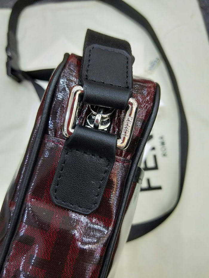 FENDI芬迪 發佈會走秀獨家最新款 火爆全球雙FF 斜挎小包  fd1561