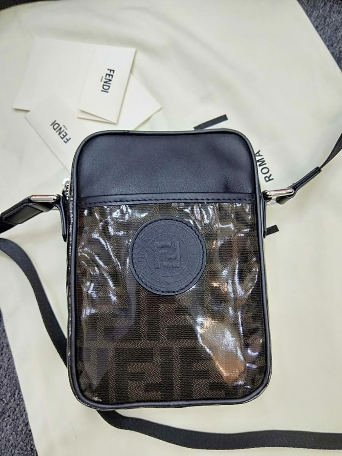 FENDI芬迪 發佈會走秀獨家最新款 火爆全球雙FF 斜挎小包  fd1562