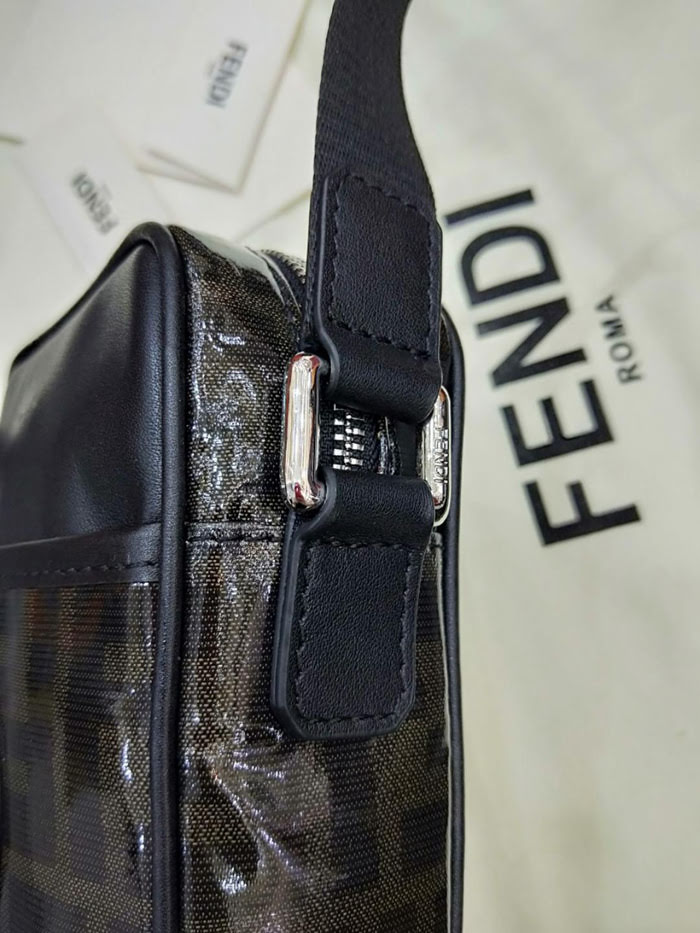 FENDI芬迪 發佈會走秀獨家最新款 火爆全球雙FF 斜挎小包  fd1562