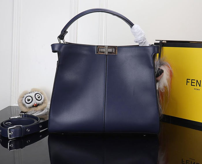 FENDI芬迪 Peekaboo 手袋 小牛皮手提肩背包 4401  fd1595