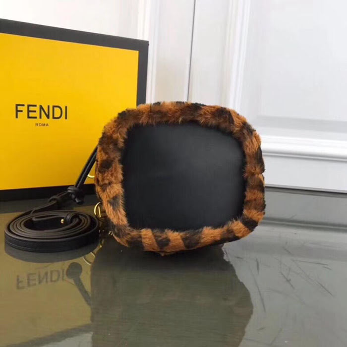 FENDI芬迪 Fendi MINI BUCKET 字母繡桶包 可手提 可斜挎 8850毛毛  fd1633
