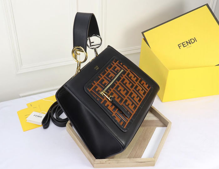 FENDI芬迪 新品 靈魂設計RUNAWAY款手提袋 可肩背 0993  fd1740