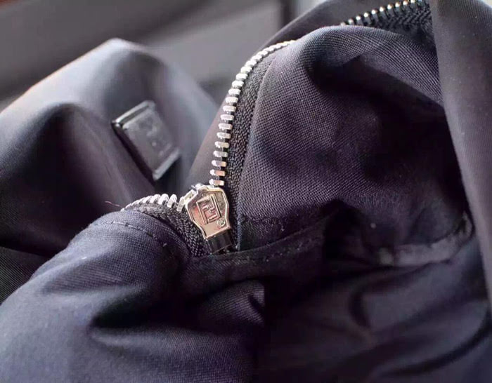 FENDI芬迪 黑色 時尚簡約 怪獸雙肩包 防水柔軟材料  fd1854
