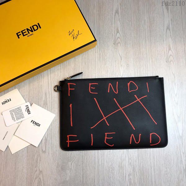 FENDI最新款手包 原單品質 進口小牛皮 小怪獸 芬迪手拿包 logo皮信封手包  fdz2110