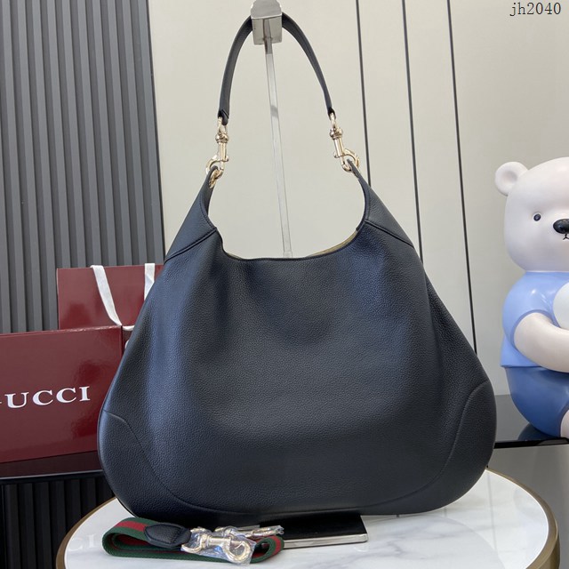 Gucci專櫃古馳最新款Body雙鎖扣中號肩背包 jh2040型號：820169