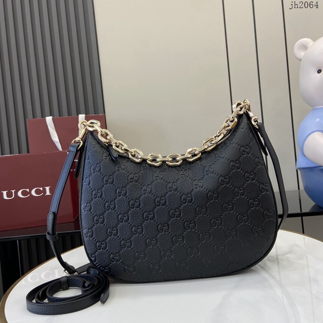 Gucci專櫃古馳最新款Emblem系列中號肩背包斜挎女包 jh2064型號：820453