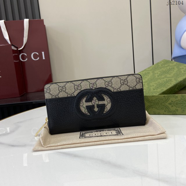 Gucci專櫃古馳最新款飾鏤空互扣式雙G錢包長錢包 jh2104型號：701423