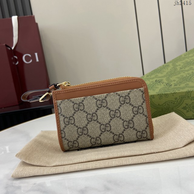 Gucci專櫃古馳最新款Emblem系列飾包帶卡片夾零錢包 jh2415型號：821804