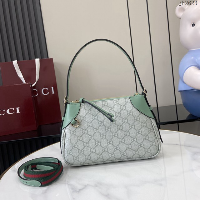 Gucci專櫃古馳最新款Emblem系列小號肩背包 jh2623型號：815218