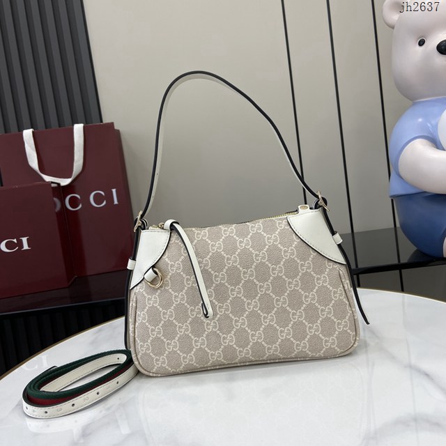 Gucci專櫃古馳最新款Emblem系列小號肩背包 jh2637型號：815218