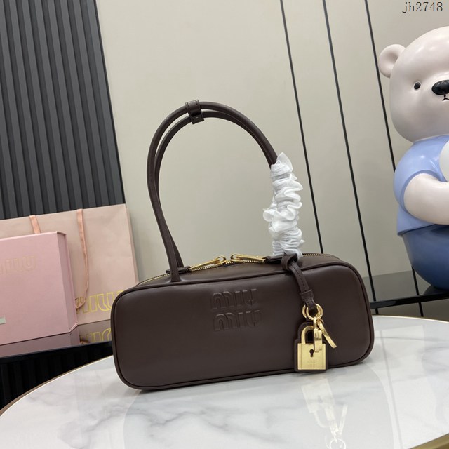 MIU MIU專櫃繆繆最新款Beau手袋原廠皮手提肩背包 jh2748型號：5BB173
