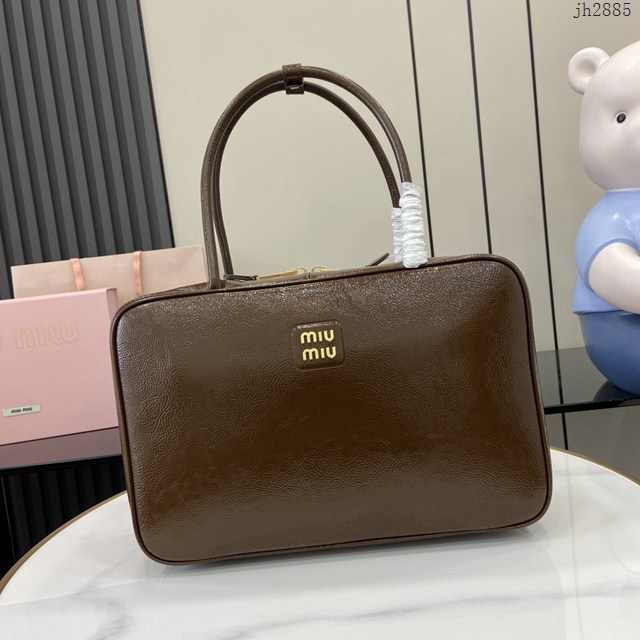 MIU MIU專櫃繆繆最新款公事包小牛皮手提包 jh2885型號：5BB117