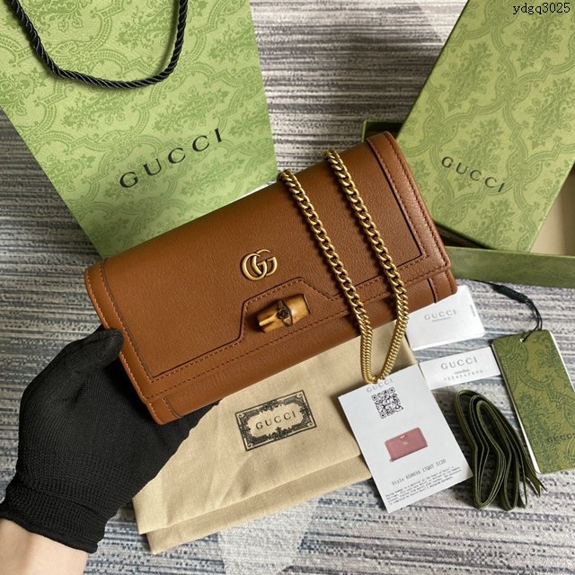 Gucci新款女包 古馳WOC棕色全皮小挎包 竹節鎖扣 Gucci2021新款鏈條錢包 658243  ydg3025